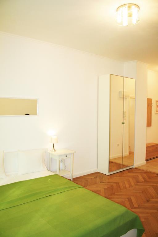 Apartment Lea Praag Buitenkant foto